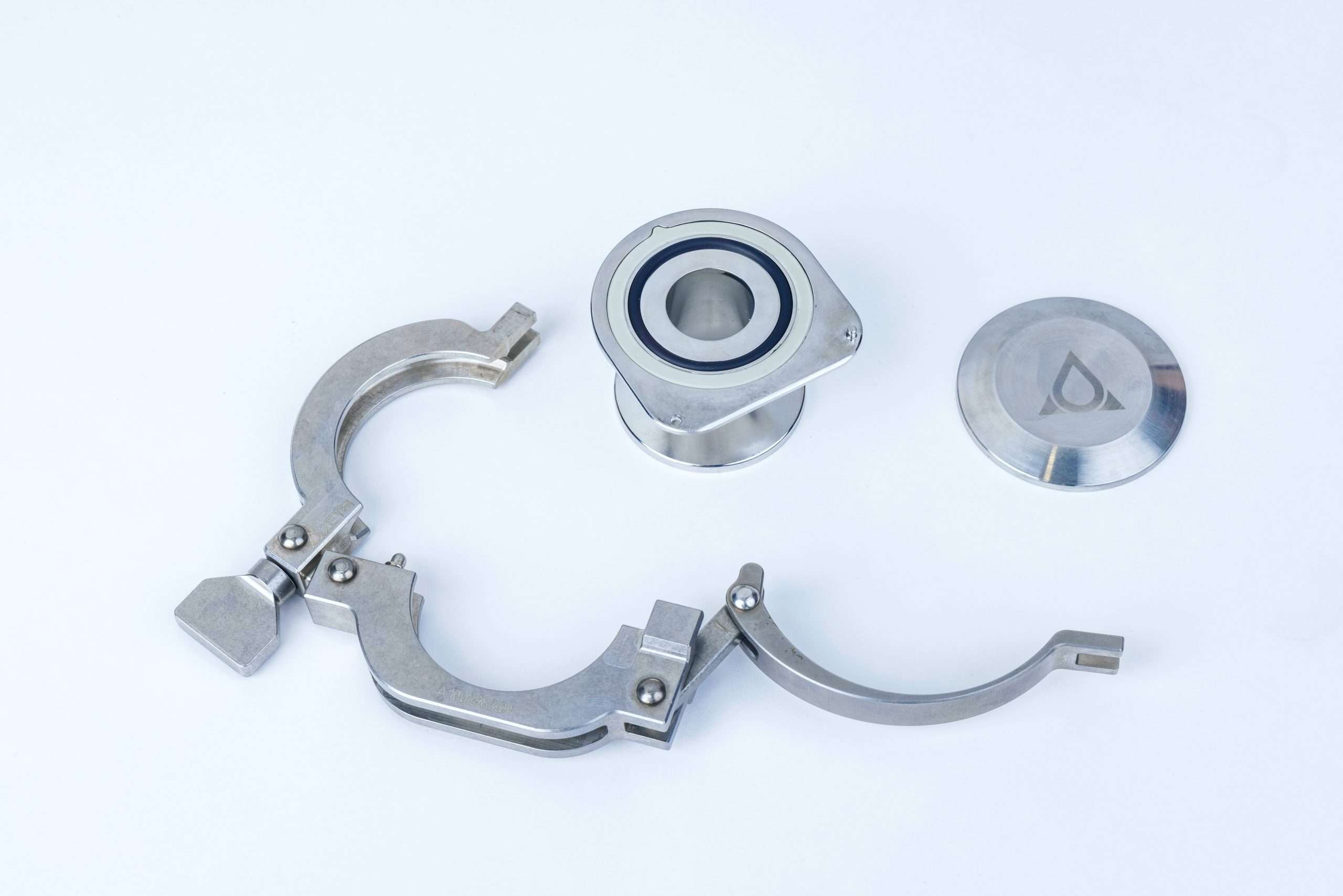 ZETA Biosystem tri-clamp and connector assembly for sterile bioprocess systems
